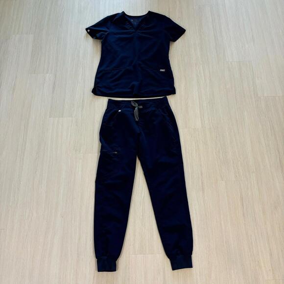 FIGS Women’s Scrub Set Pants + Shirt Navy Size XS - Nursing/medical Scrubs - Picture 1 of 9